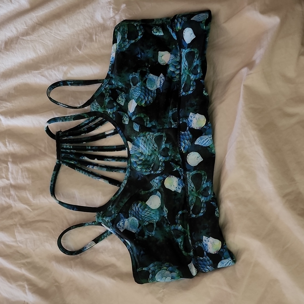 CVG mermaid skulls sports  bra